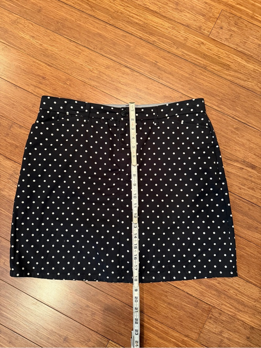croft & barrow Black Skort with White Polka Dots - Picture 5 of 5